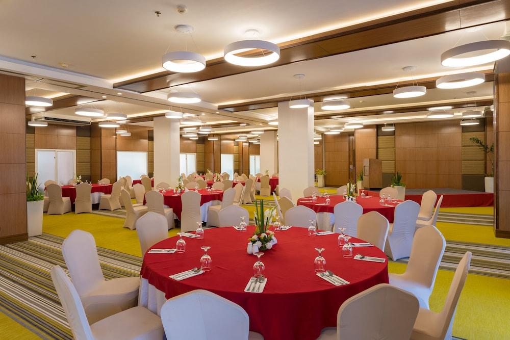 Be Resort Mactan Lapu-Lapu City Exterior photo
